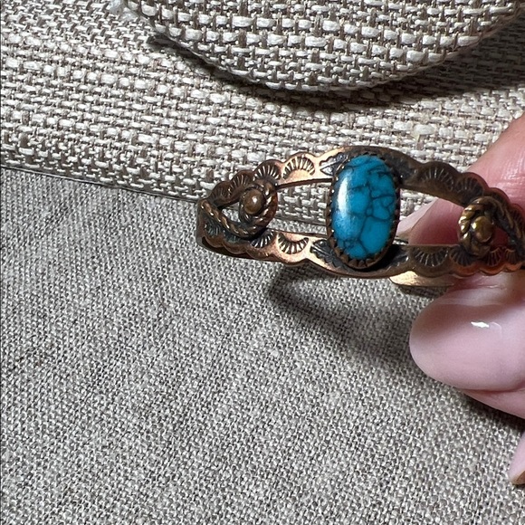 Navajo Turquoise and Copper Vintage Baby Child’s Bracelet. WA496 - Picture 2 of 8